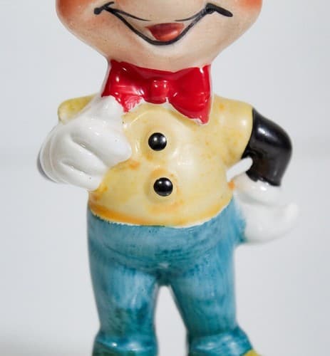 WALES Vintage 1960's Hand Painted Porcelain Mickey Mouse Figurine - Thumbnail 6