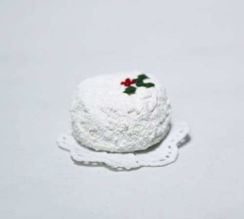 Vintage Artisan Dollhouse Miniature Christmas White Cake Kitchen Accessory 1:12 - Thumbnail 5