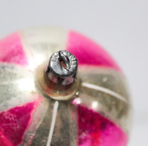 Antique Mercury Poland Hand Decorated Glass Ball Pink Floral Christmas Ornament - Thumbnail 5