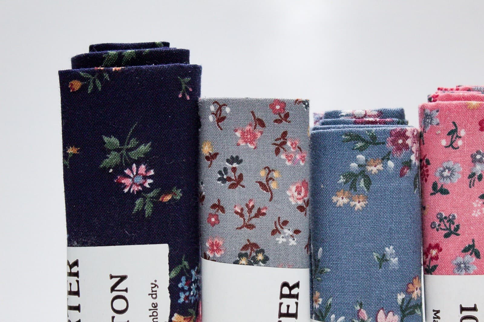 8 CRAFT QUARTER 18" x 22" 100% Quilting Fabric Lot Floral Designs NEW - Thumbnail 3