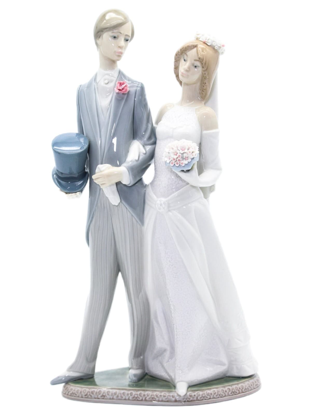 Lladro Wedding Day #01004808 Spain Glazed Porcelain Figure By Julio Fernandez - Image 1