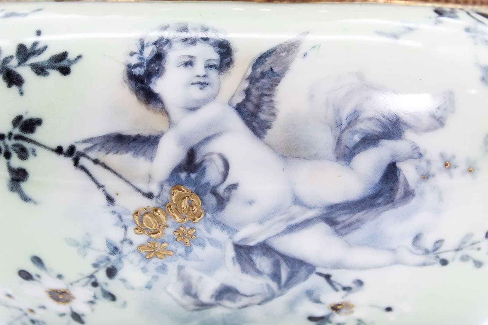Antique Hand Painted Vienna Porcelain Centerpiece Bowl/Jardiniere Cherub Motif - Thumbnail 3