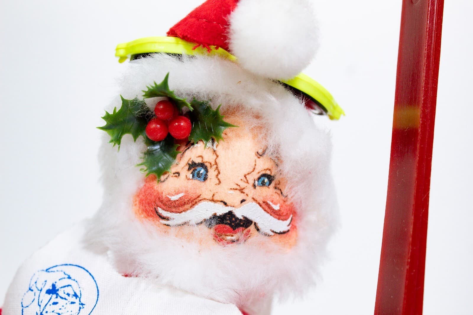 Vintage ANNALEE MOBILITEE 1993 Skiing Santa Claus Artisan Doll NEW WITH TAG 11" - Thumbnail 3