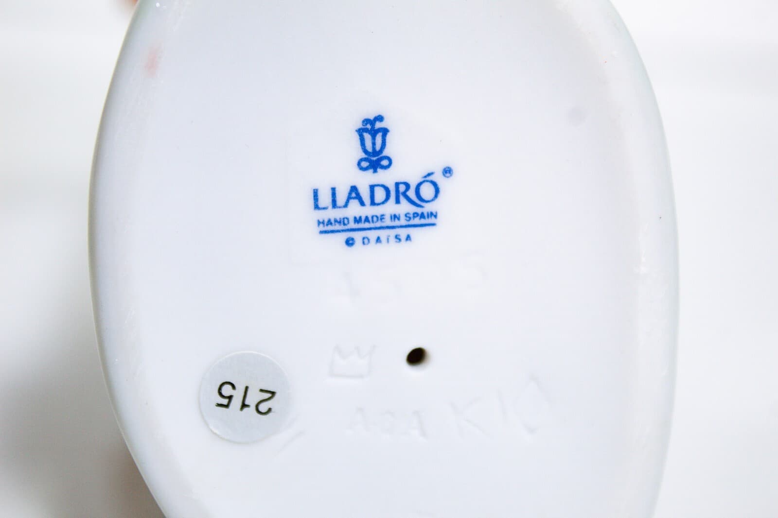 LLADRO Made In Spain "Girl With Lamb" Porelain Figurine 10" - Thumbnail 8