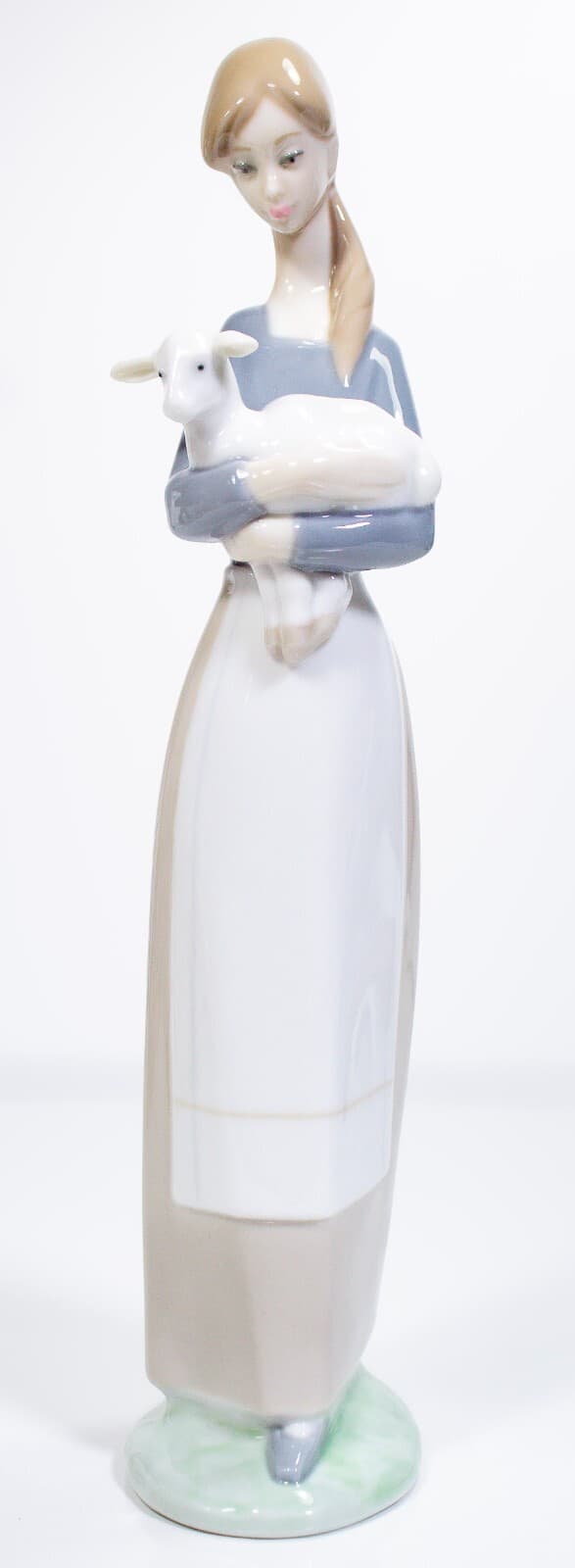 LLADRO Made In Spain "Girl With Lamb" Porelain Figurine 10" - Thumbnail 9