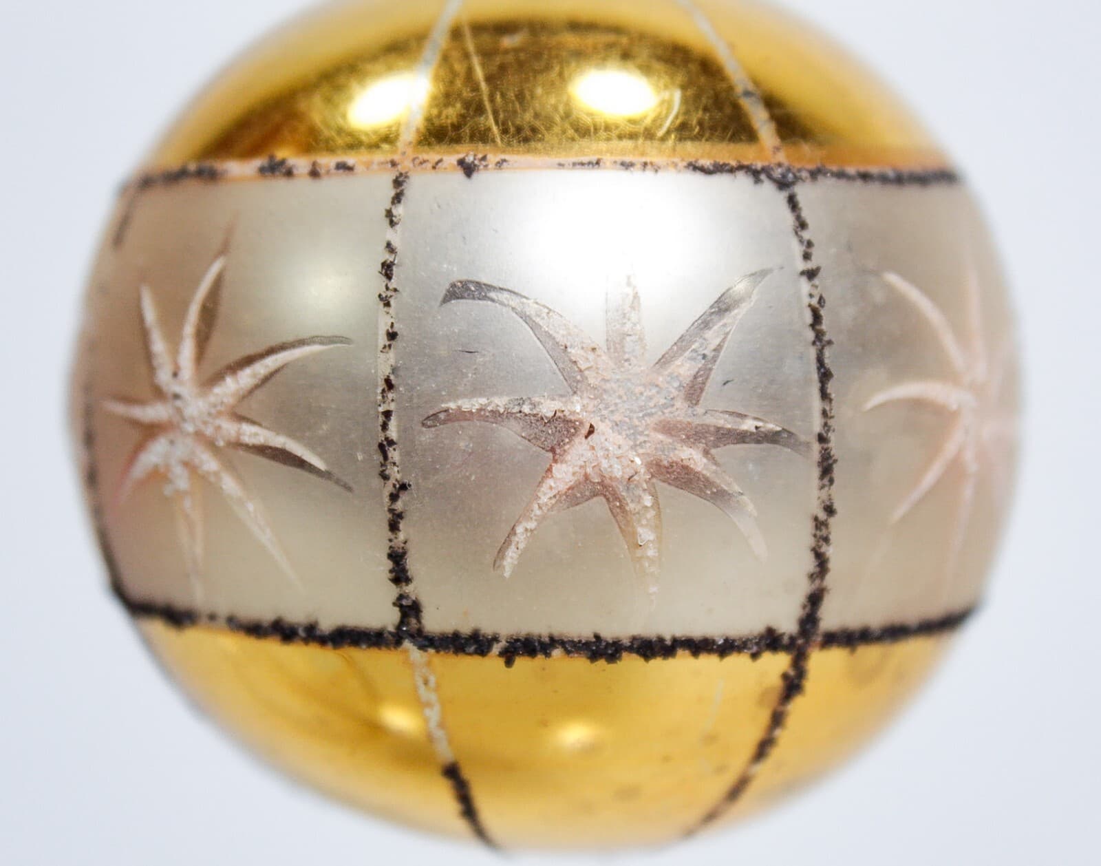 Vintage POLAND Hand Painted Gold Mica Stencil Reflector Glass Christmas Ornament - Thumbnail 4