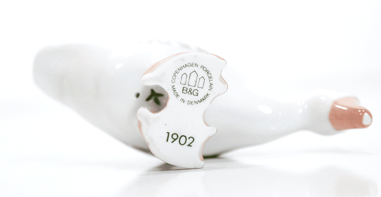 BING & GRONDAHL Made In Denmak Copenhagen Porcelain Duck Goose Figurine #1902 - Thumbnail 4