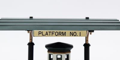 Department 56 Victoria Station Train Platform Heritage Village Accessories 1pc - Thumbnail 4