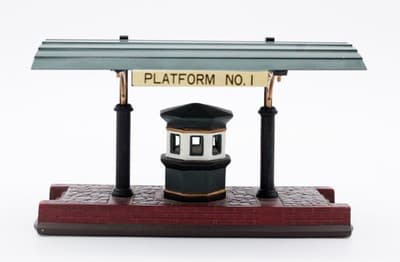 Department 56 Victoria Station Train Platform Heritage Village Accessories 1pc - Thumbnail 3