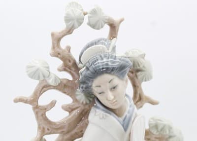 Lladro Geisha Sitting Spain Glossy Large Porcelain Figure By Vicente Martinez - Thumbnail 7