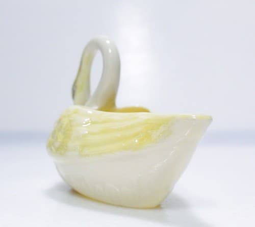 Vintage BELLEEK Ireland Porcelain Swan Animal Motif Gravy Boat/Creamer - Thumbnail 3