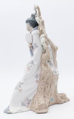 Lladro Geisha Sitting Spain Glossy Large Porcelain Figure By Vicente Martinez - Thumbnail 3