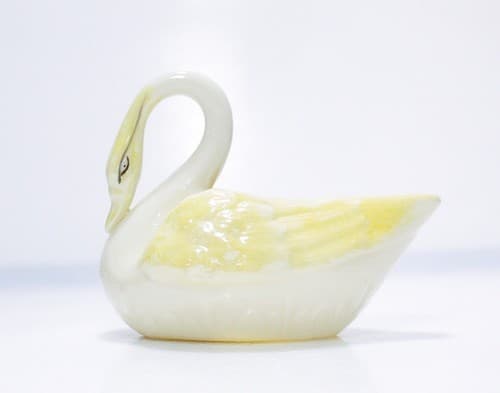 Vintage BELLEEK Ireland Porcelain Swan Animal Motif Gravy Boat/Creamer - Thumbnail 2