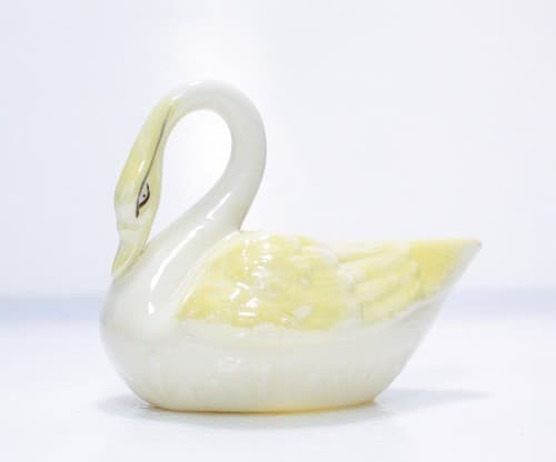 Vintage BELLEEK Ireland Porcelain Swan Animal Motif Gravy Boat/Creamer - Thumbnail 8