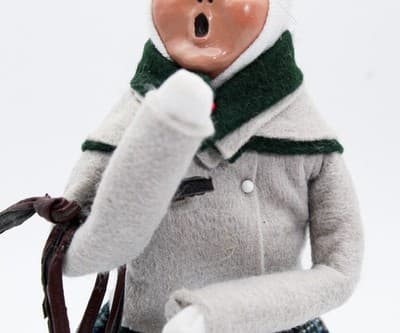 1989 Vintage BYERS CHOICE The Carolers Girl w/ Skates Christmas Artisan Doll - Thumbnail 3