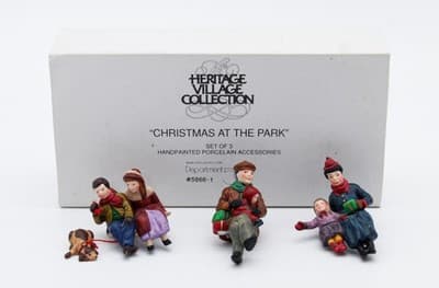 Department 56 Christmas At The Park Heritage Village Christmas Accesssories 3pcs - Thumbnail 2