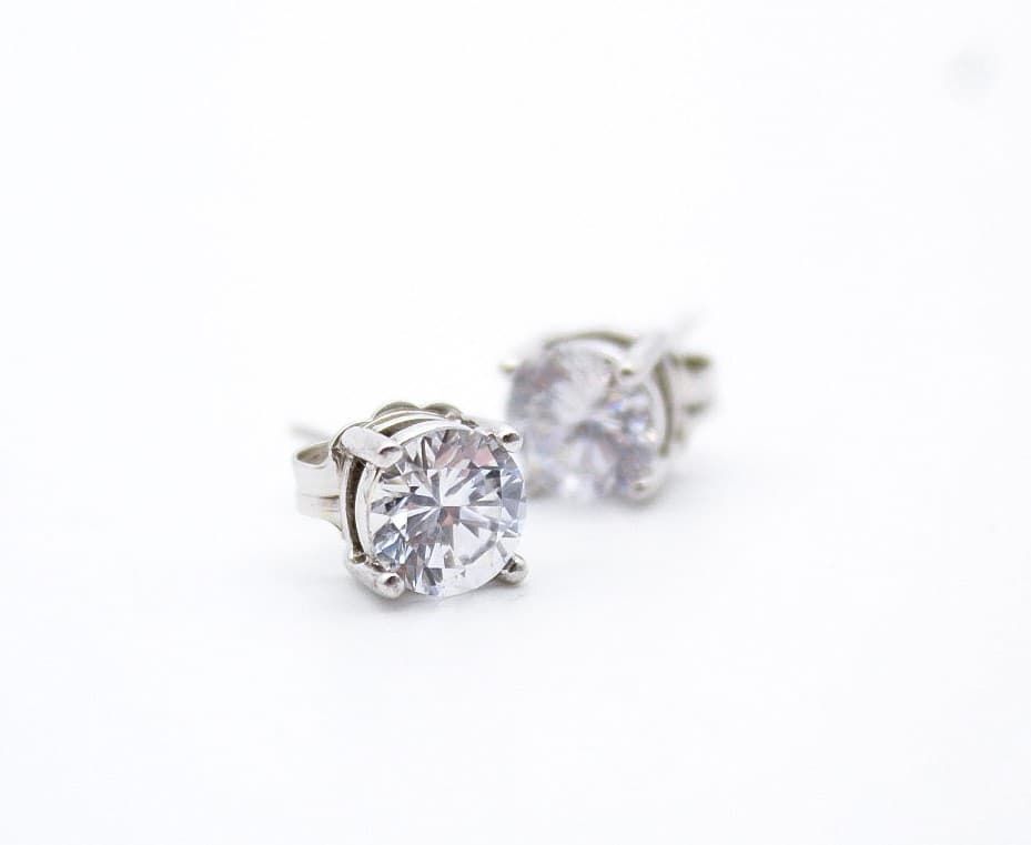 Vtg Brilliant Cut Cubic Zirconia Sterling Silver 4-Prong Solitaire Stud Earrings - Thumbnail 4