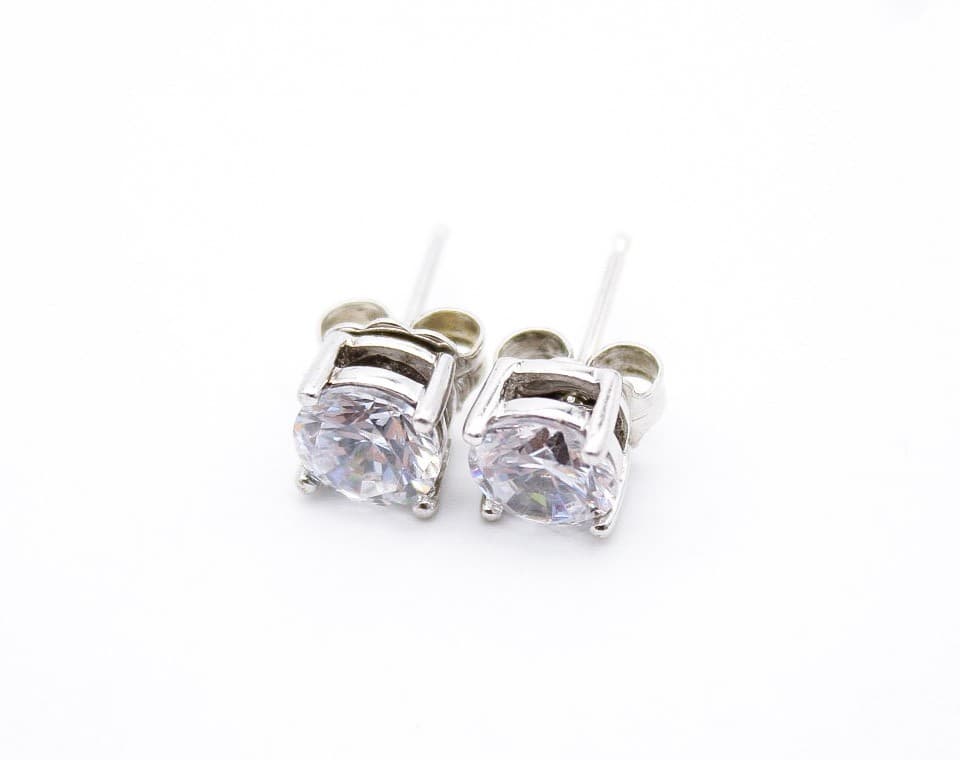 Vtg Brilliant Cut Cubic Zirconia Sterling Silver 4-Prong Solitaire Stud Earrings - Thumbnail 3