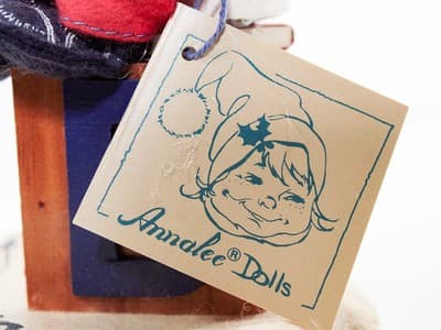 1991 ANNALEE MOBILITEE Storyteller Mother Goose Artisan Doll Society NWT - Thumbnail 4