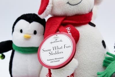 Hallmark Jingle Pals Snow What Fun Sledders Musical Animated Christmas Plush - Thumbnail 3