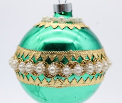 Vintage U.S.A. Green Glass Faux Pearl Beaded Ball Christmas Ornament - Thumbnail 3