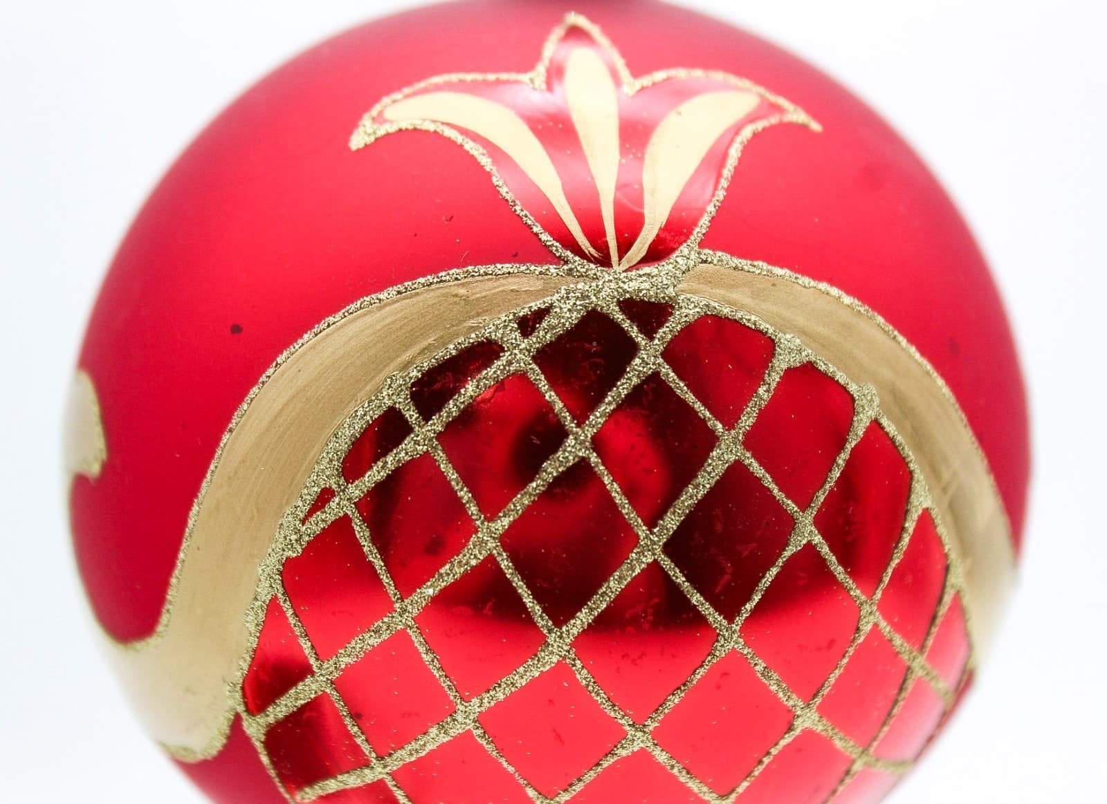 Vintage Germany Red & Gold Hand Painted Glitter Lattice Glass Christmas Ornament - Thumbnail 2