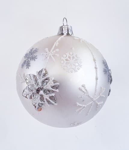 Vintage White Round Glitter Snowflake Hand Painted Glass Christmas Ornament - Thumbnail 2