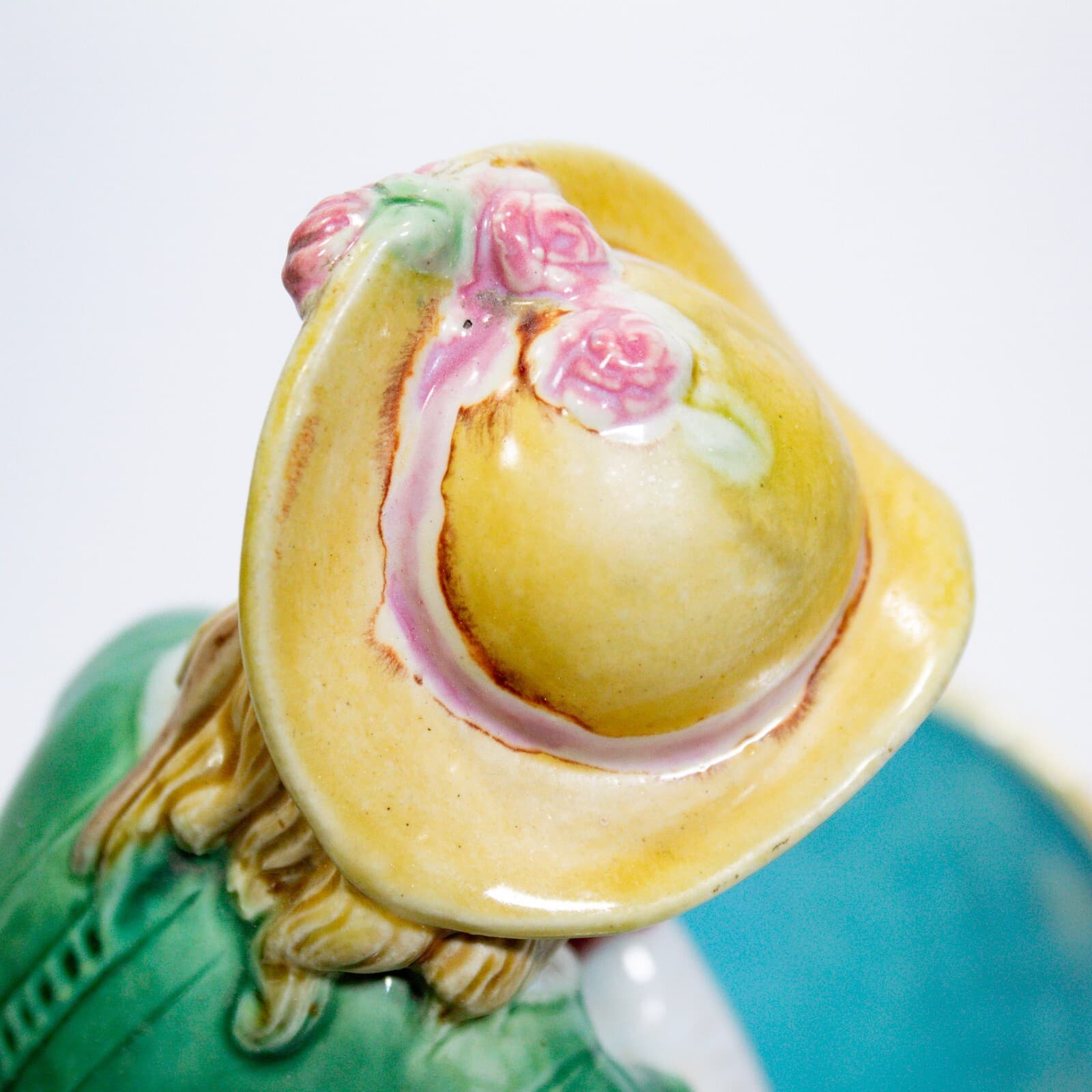 Set of 2 MINTON MAJOLICA Boy And Girl Planters With Basket Flower Holder Figures - Thumbnail 4
