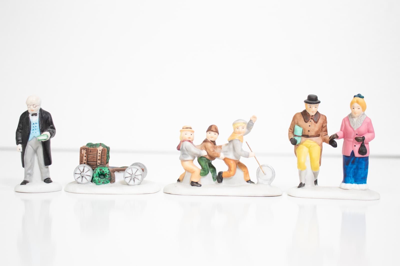 DEPARTMENT 56 "Nicholas Nickelby" Christmas Porcelain Figurine Set With Box - Thumbnail 9