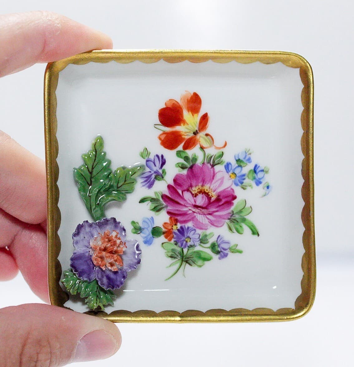 DRESDEN Germany Hand Painted High Relief Floral Motif Porcelain Serving Dish - Thumbnail 5