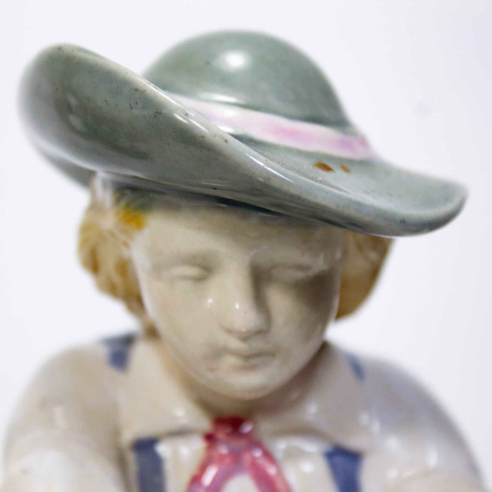 Set of 2 MINTON MAJOLICA Boy And Girl Planters With Basket Flower Holder Figures - Thumbnail 12