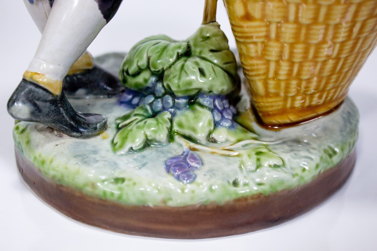 Set of 2 MINTON MAJOLICA Boy And Girl Planters With Basket Flower Holder Figures - Thumbnail 17