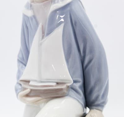 Lladro Sailor Boy #4810 Spain Glossy Porcelain Figurine By Salvador Furio - Thumbnail 7