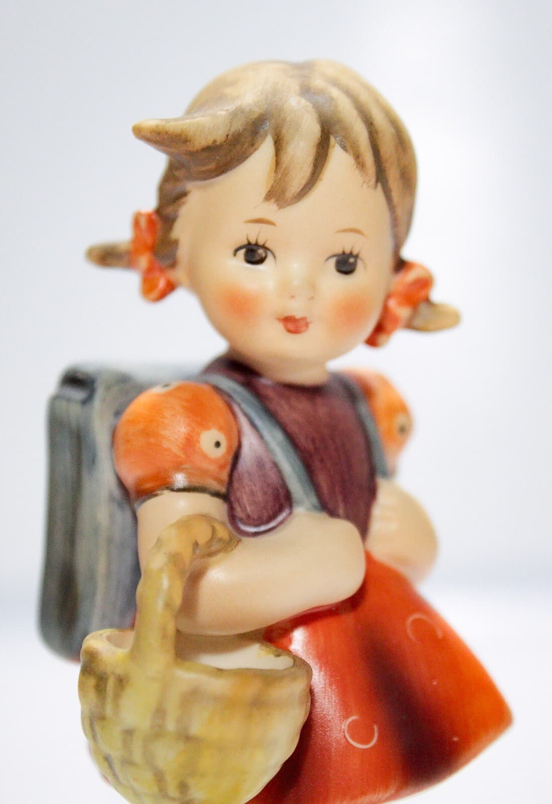 GOEBEL HUMMEL W. Germany "School Girl" Hand Painted Porcelain Figurine TMK6 - Thumbnail 3