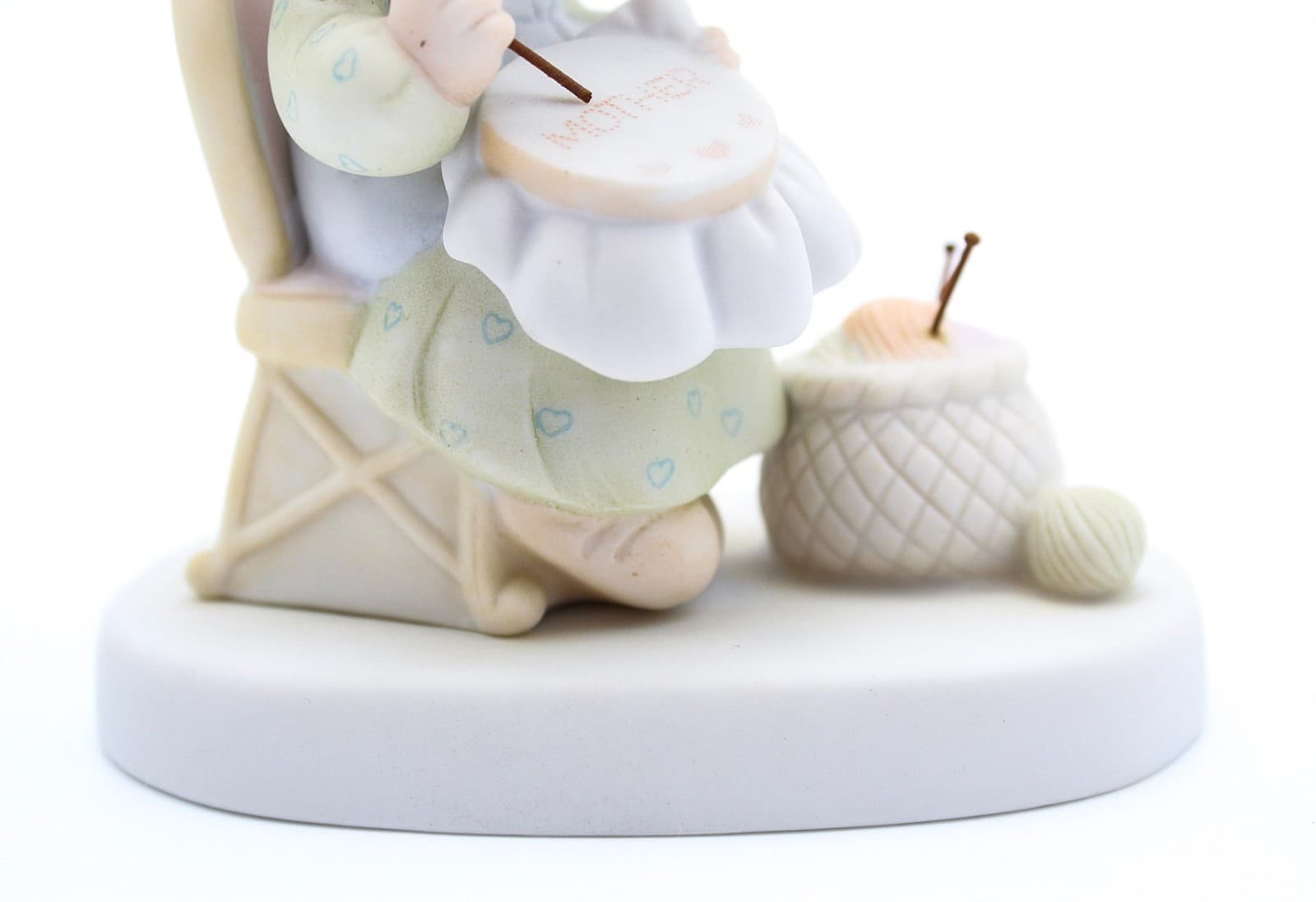 Precious Moments Mother Sew Dear Enesco Porcelain Figurine 1979 - Thumbnail 6