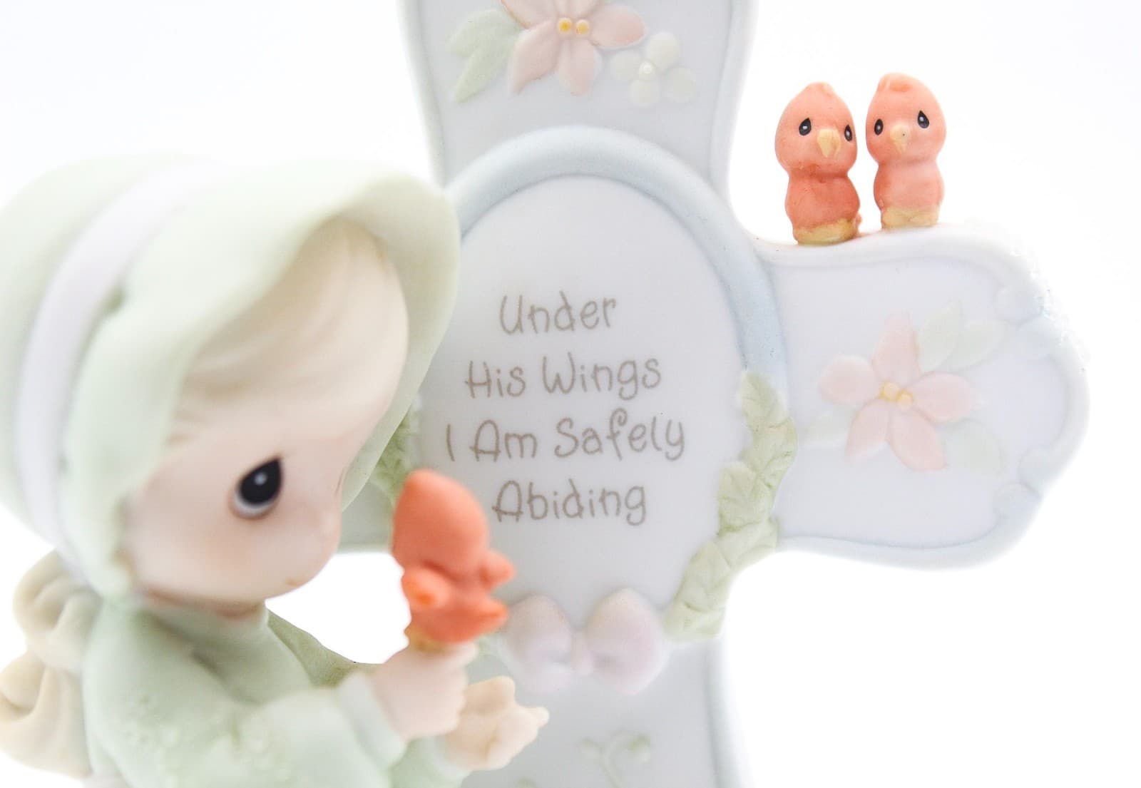 Precious Moments Under His Wings I am Safely Abiding Porcelain Figurine 1997 - Thumbnail 2