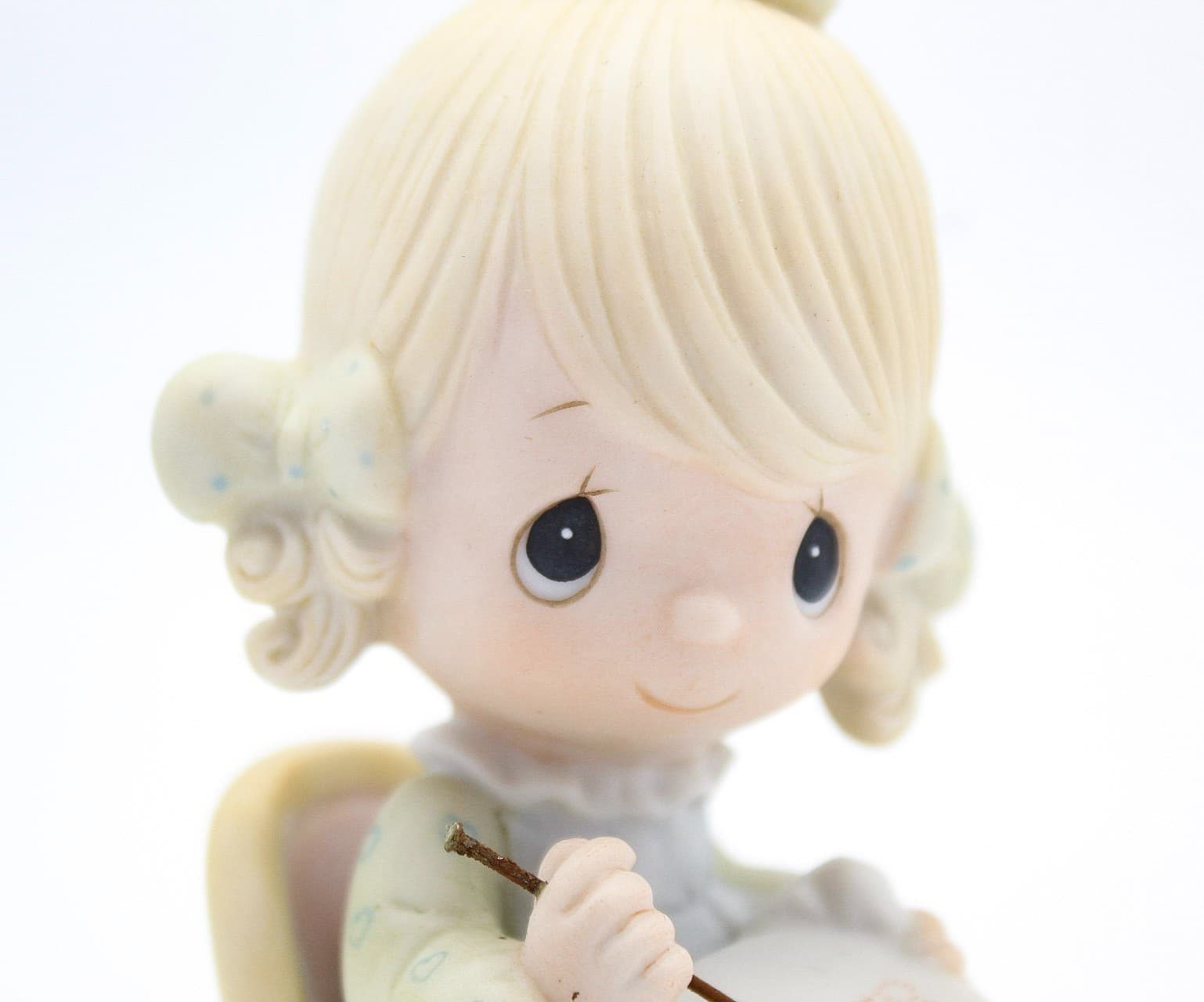 Precious Moments Mother Sew Dear Enesco Porcelain Figurine 1979 - Thumbnail 2