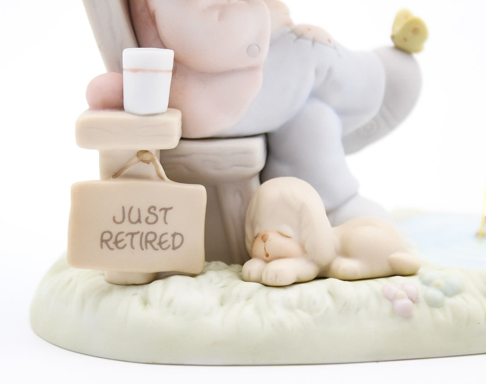 Precious Moments Just A Line To Say You're Special Porcelain Figurine 1994 - Thumbnail 4
