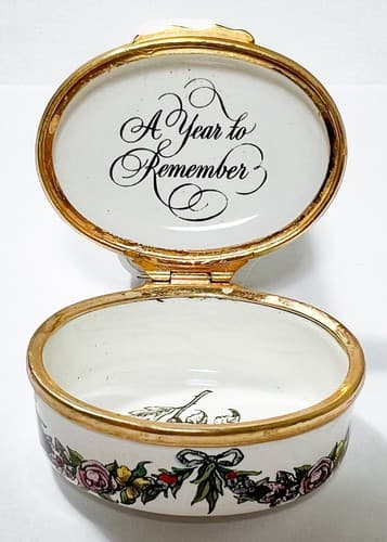 BILSTON & BATTERSEA ENAMELS Halcyon Days Hand Painted Floral 1978 Trinket Box - Thumbnail 6