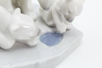 Vintage LLADRO Spain Bearly Love Polar Bear Grouping Porcelain Figure - Thumbnail 3