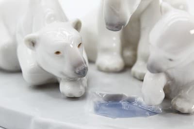Vintage LLADRO Spain Bearly Love Polar Bear Grouping Porcelain Figure - Thumbnail 4