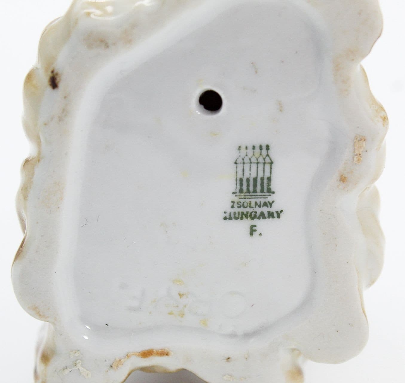 Vintage Hungary Zsolnay Hand Painted Sitting Cocker Spaniel Dog Porcelain Figure - Thumbnail 4