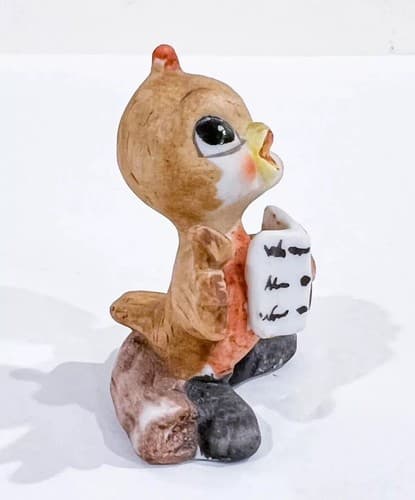 Vintage JOSEF ORIGINALS Robin Bird Singing with Notes Porcelain Figurine - Thumbnail 4