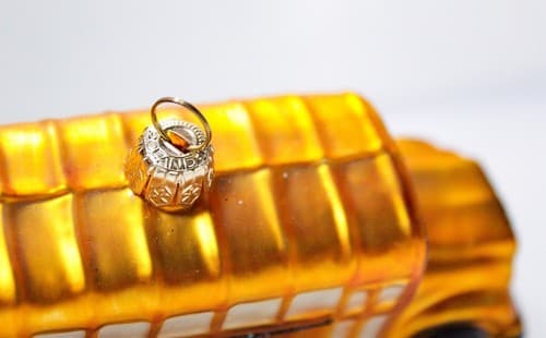 Vintage 2003 Poland Christmas Wreath Glass Yellow School Bus Holiday Ornament - Thumbnail 8