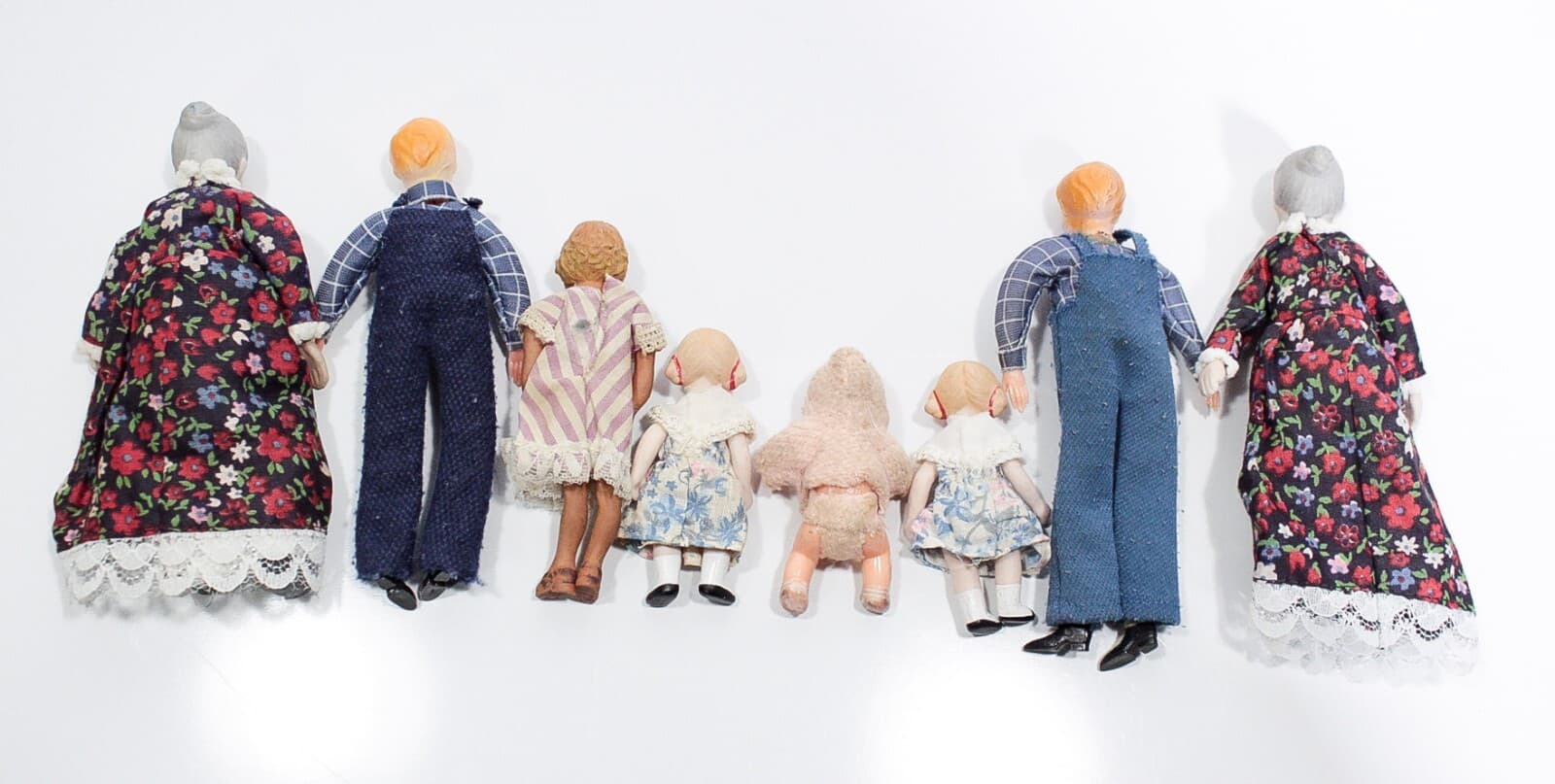 Lot of 8 Assorted Vintage Miniature Dollhouse Dolls Scale 1:12 - Thumbnail 2