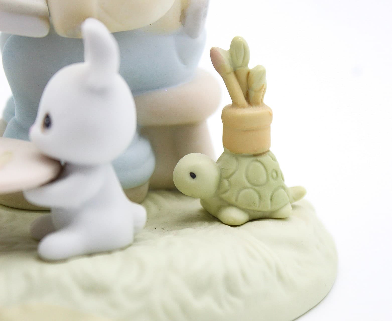 Precious Moments He Is My Inspiration Enesco Porcelain Figurine 1991 - Thumbnail 6