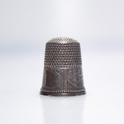 Antique Sterling Silver Size 9 Ornate Etched Sewing Thimble Hallmarked - Thumbnail 2