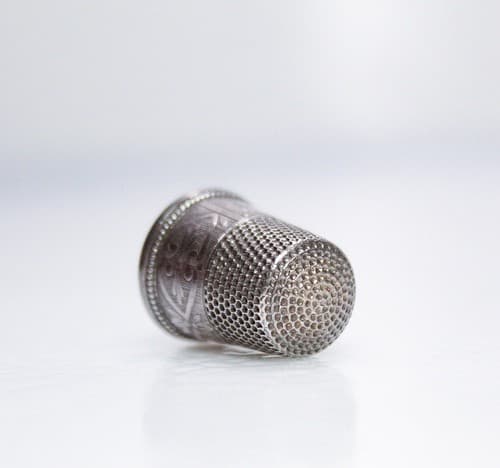 Antique Sterling Silver Size 9 Ornate Etched Sewing Thimble Hallmarked - Thumbnail 3