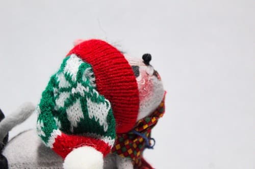 Vintage ANNALEE Mobilitee 1997 "Sledding Mouse" Christmas Felt Doll w/TAG - Thumbnail 4