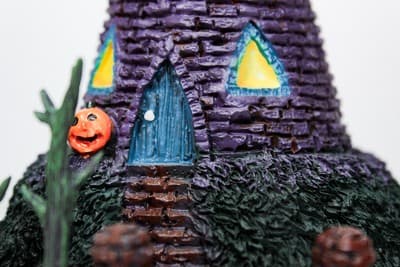 Lot of 2 HAWTHORNE VILLAGE Nightmare Before Christmas Dr Finkelsteins Lab & Zero - Thumbnail 4